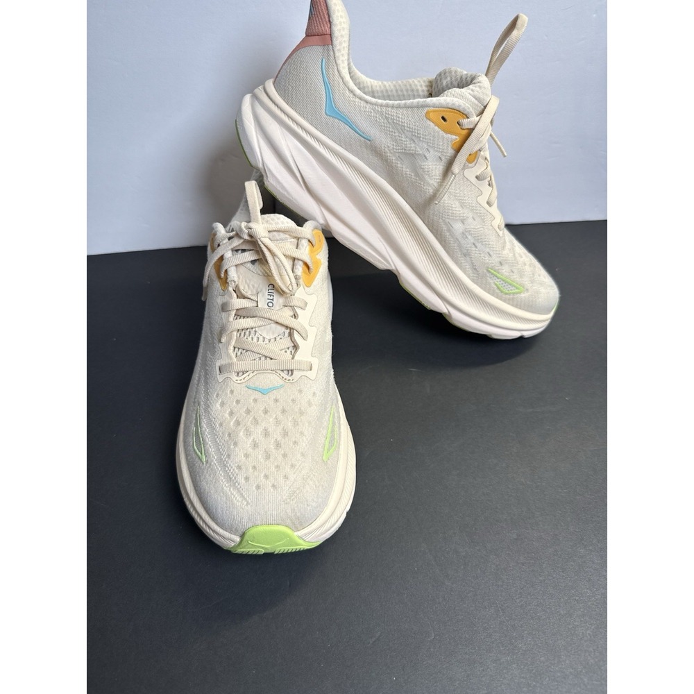 Hoka One One Clifton 9 Womens Size 8.5 B Ivory Athletic Running Shoes Sneakers
